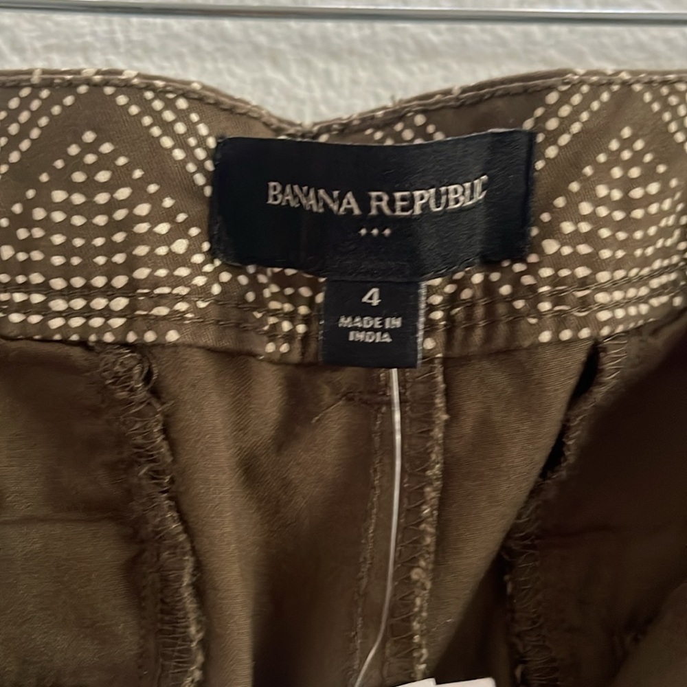 Banana Republic Boho Chino Shorts Size 4 - Picture 3 of 5